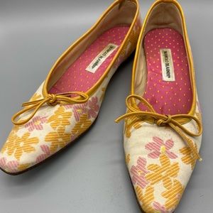 Manolo Blahnik Flower-Print Ballet Flat EU 42